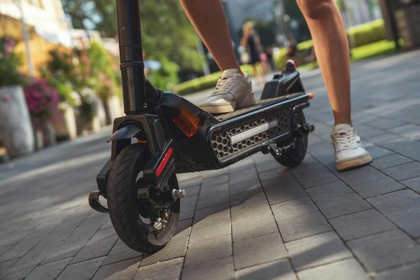 Choisissez le scooter électrique qu'il vous faut : conseils d'expert